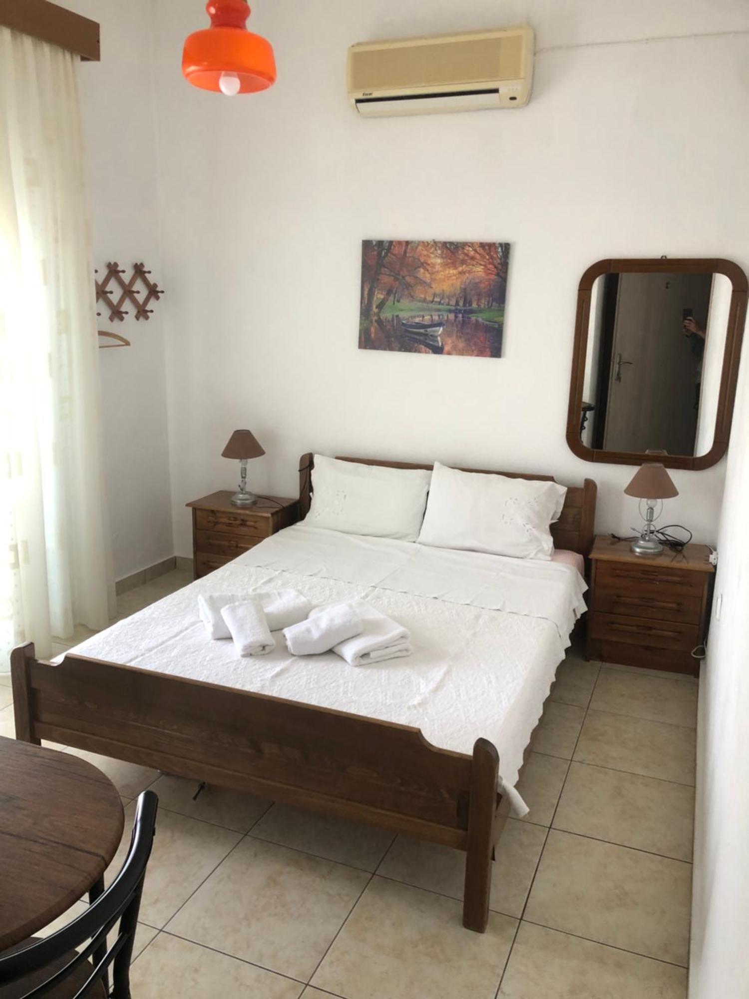 Nikos Rooms Неа-Перамос Екстер'єр фото